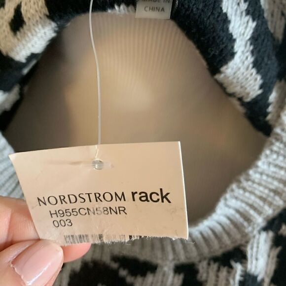 John + Jenn Gray Leopard Animal Print Sweater XL - NWT - Picture 5 of 6